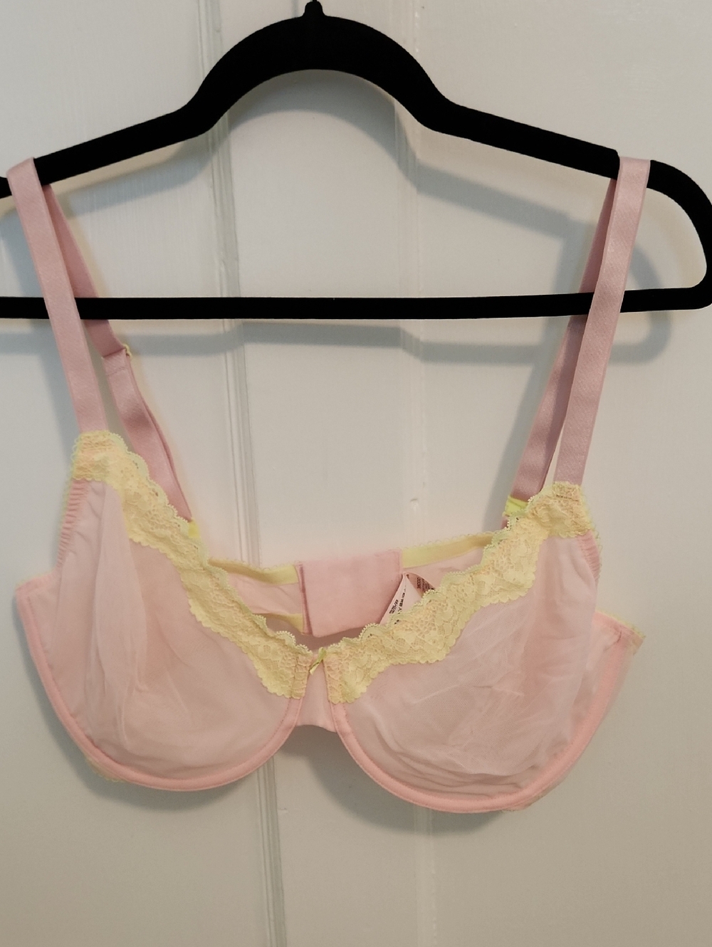 Victoria's Secret Pale Pink Underwire Bra with Yellow Lace Trim